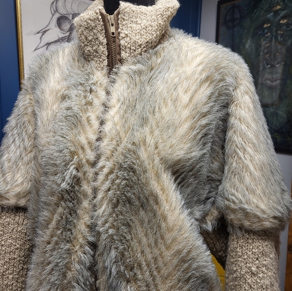 Vintage D'Esprit Faux Fur Coat - Picture 2 of 9